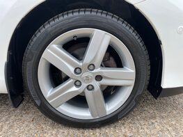 Toyota Auris EXCEL VALVEMATIC 15