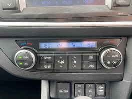 Toyota Auris EXCEL VALVEMATIC 33