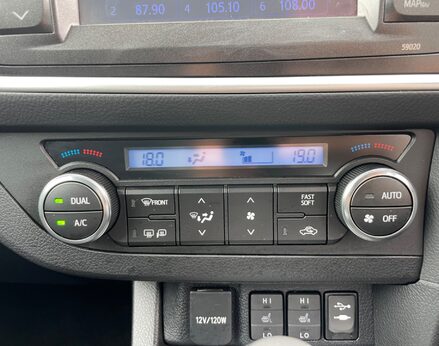 Toyota Auris EXCEL VALVEMATIC 33