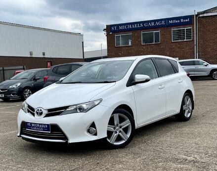 Toyota Auris EXCEL VALVEMATIC 1