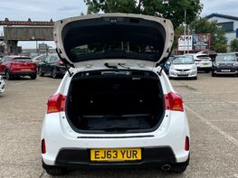 Toyota Auris EXCEL VALVEMATIC 54