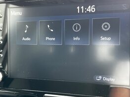 Toyota Yaris DESIGN FHEV 44
