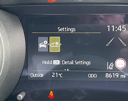 Toyota Yaris DESIGN FHEV 31
