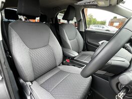 Toyota Yaris DESIGN FHEV 60