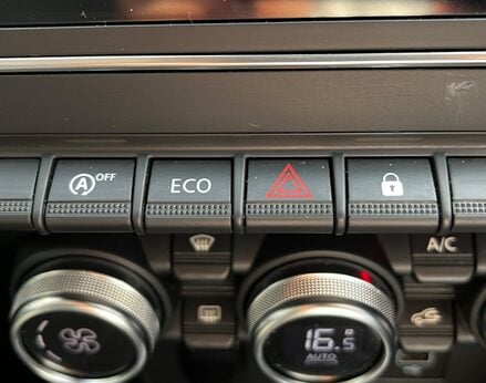 Renault Captur ICONIC TCE 46