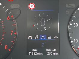 Renault Captur ICONIC TCE 29