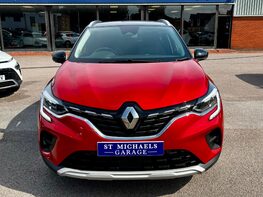 Renault Captur ICONIC TCE 5