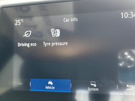 Renault Captur ICONIC TCE 39