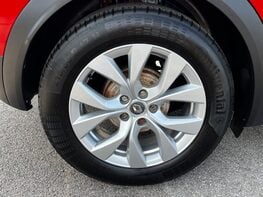 Renault Captur ICONIC TCE 15