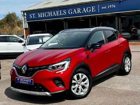 Renault Captur ICONIC TCE