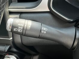 Renault Captur ICONIC TCE 55