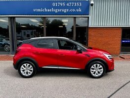 Renault Captur ICONIC TCE 10