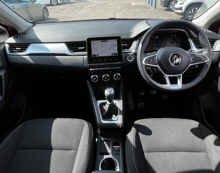 Renault Captur ICONIC TCE 2