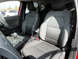 Renault Captur ICONIC TCE 62