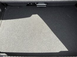 Renault Captur ICONIC TCE 67