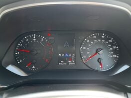 Renault Captur ICONIC TCE 21