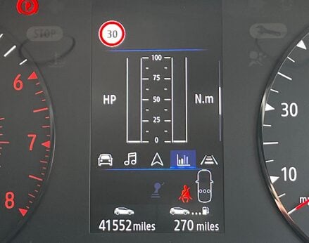 Renault Captur ICONIC TCE 23