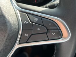 Renault Captur ICONIC TCE 54