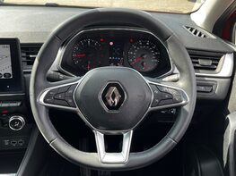 Renault Captur ICONIC TCE 20