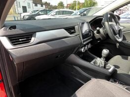 Renault Captur ICONIC TCE 17