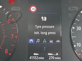 Renault Captur ICONIC TCE 28