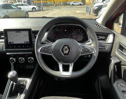 Renault Captur ICONIC TCE 19