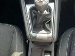 Renault Captur ICONIC TCE 51
