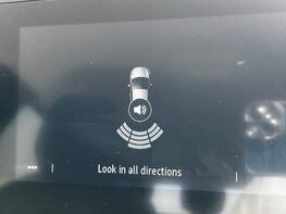Renault Captur ICONIC TCE 33