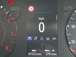 Renault Captur ICONIC TCE 26