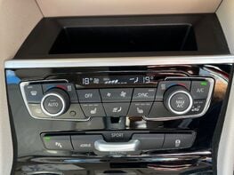 BMW 2 Series 225XE LUXURY ACTIVE TOURER 41