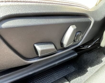 BMW 2 Series 225XE LUXURY ACTIVE TOURER 58