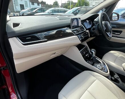BMW 2 Series 225XE LUXURY ACTIVE TOURER 17