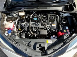 Toyota C-HR GR SPORT 7