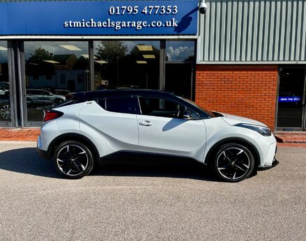 Toyota C-HR GR SPORT 10