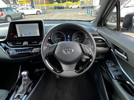 Toyota C-HR GR SPORT 19