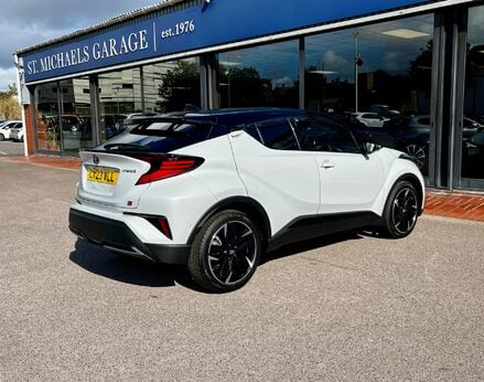 Toyota C-HR GR SPORT 8
