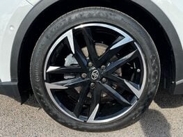 Toyota C-HR GR SPORT 13
