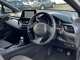 Toyota C-HR GR SPORT 18