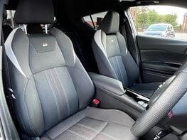 Toyota C-HR GR SPORT 58