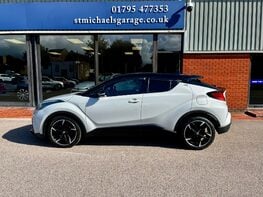 Toyota C-HR GR SPORT 11