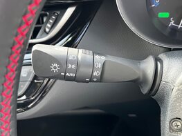 Toyota C-HR GR SPORT 52