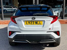 Toyota C-HR GR SPORT 6