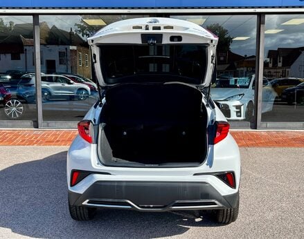 Toyota C-HR GR SPORT 61
