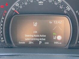 Toyota Aygo X VVT-I EDGE 29