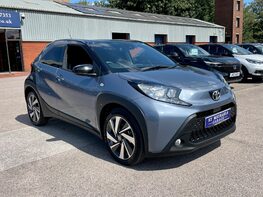 Toyota Aygo X VVT-I EDGE 3