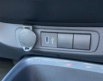Toyota Aygo X VVT-I EDGE 41