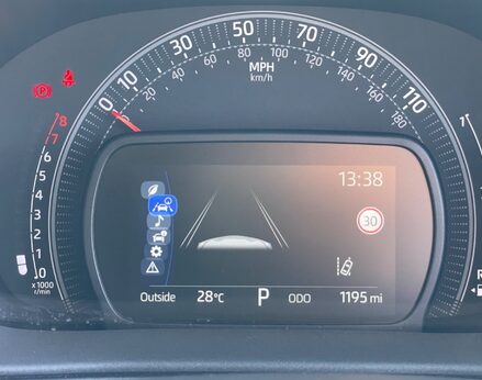 Toyota Aygo X VVT-I EDGE 26