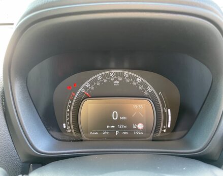 Toyota Aygo X VVT-I EDGE 18