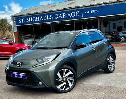 Toyota Aygo X VVT-I EDGE 1