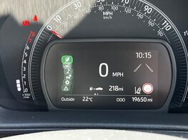 Toyota Aygo X VVT-I EDGE 26
